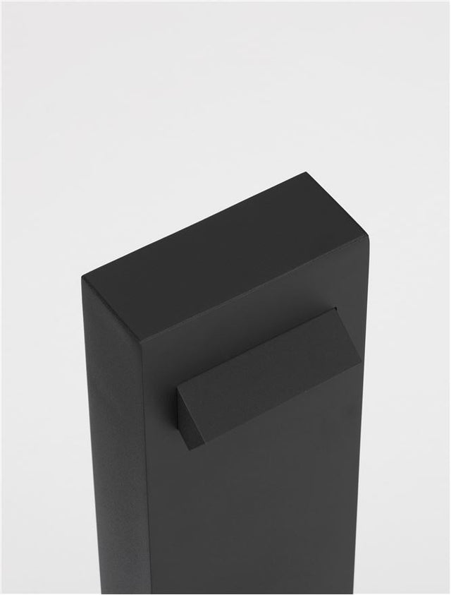 ZELDA Black AIuminium & Anti-Glare Acrylic Diffuser LED 6 Watt 335Lm 3000K 100-240V IP65 L: 12 W: 7.2 H: 40 cm