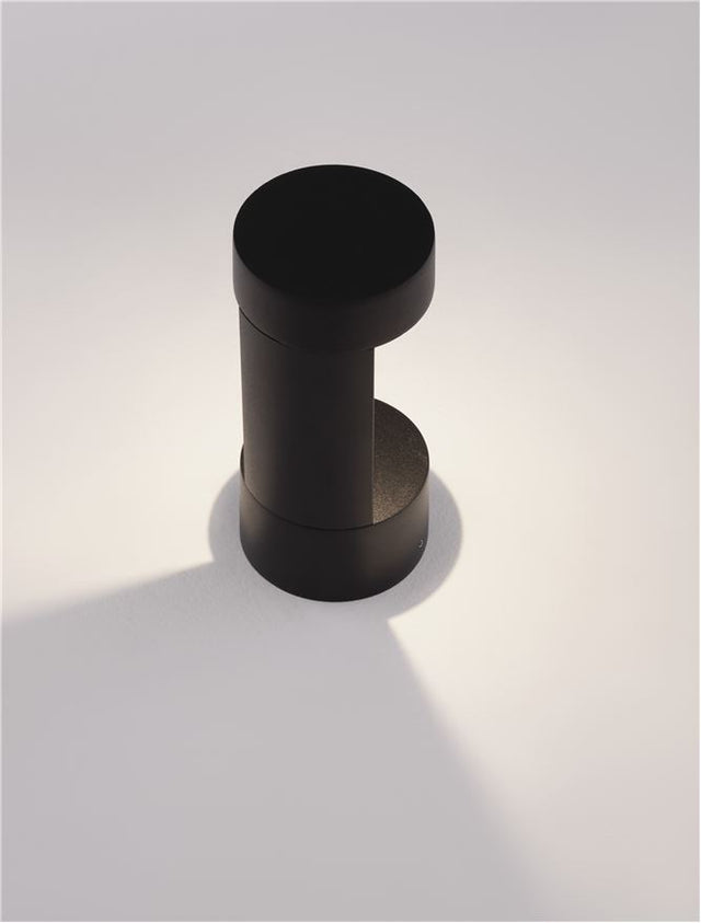 TALA Black Aluminium & Clear Glass LED 9 Watt 630Lm 3000K 100-240V Beam Angle 120º IP54 D: 9 H: 19.5 cm