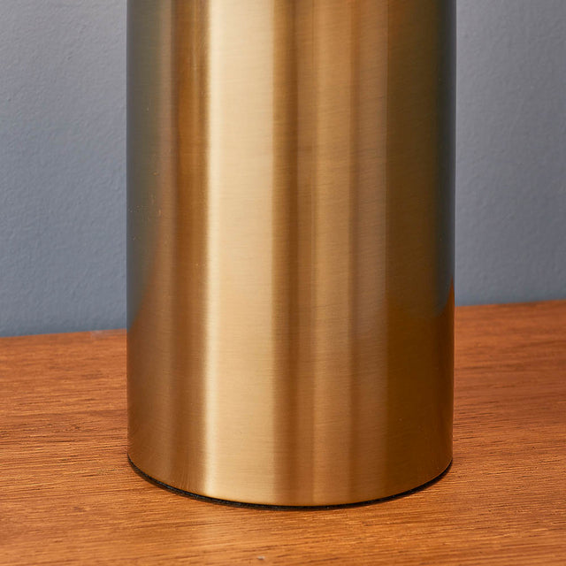 Nova Table