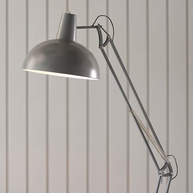 Marshall Task floor