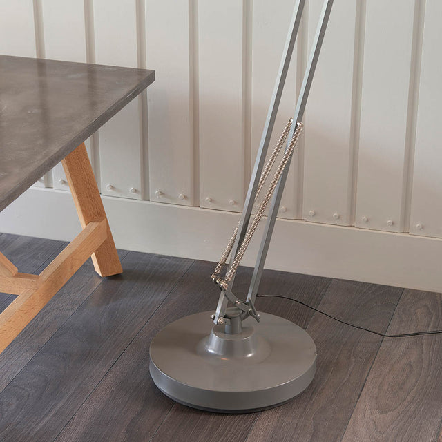 Marshall Task floor