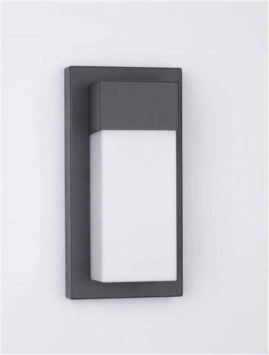 LETO Sandy Black Aluminium Acrylic Diffuser LED 18 Watt 2132Lm 3000K 220-240V Beam Angle 120º IP65 L: 14.5 W: 10.2 H: 29 cm