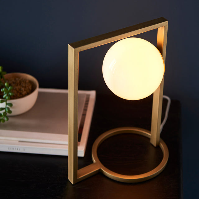 Teo Table