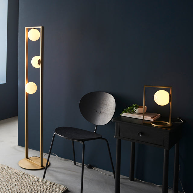 Teo Table