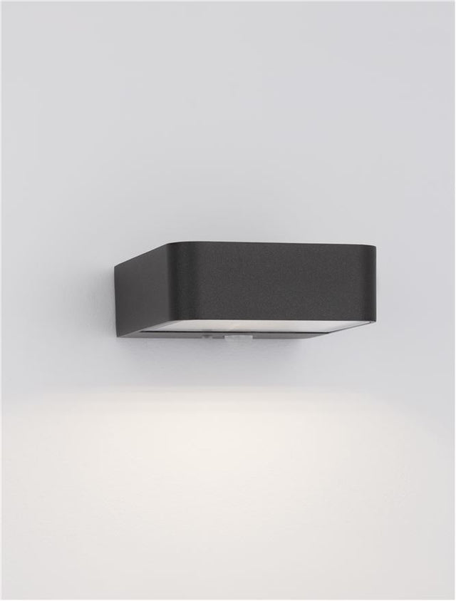 TRENDO Anthracite Die-Casting Aluminium & Clear Glass LED 2 Watt 219Lm 3000K 3.7 Volt Beam Angle 106º IP65 Switch On/Off L: 12.2 W: 14.6 H: 5 cm