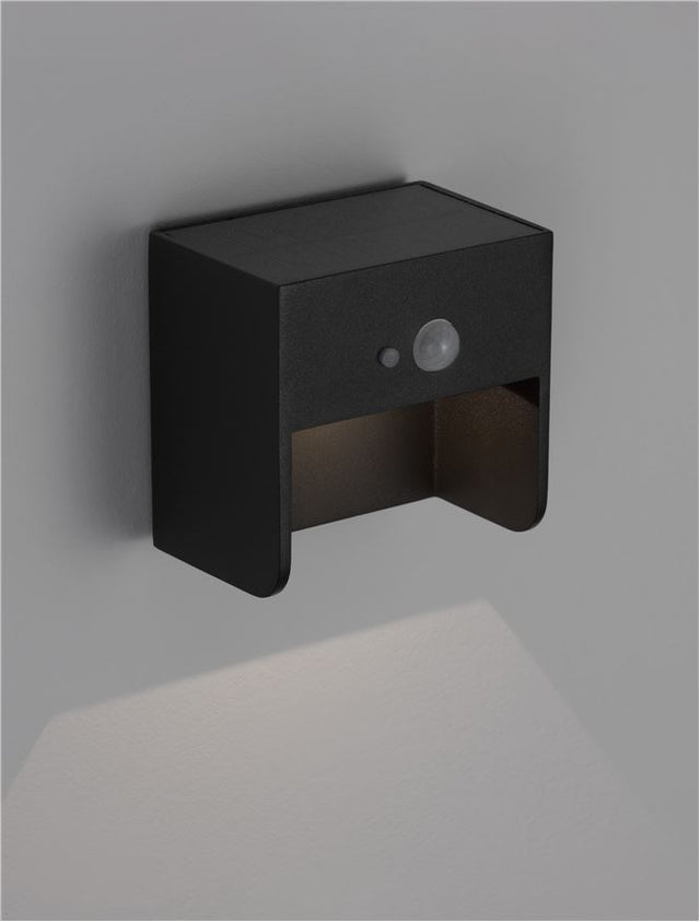 MARTA Anthracite Die-Casting Aluminium & Clear Glass LED 1 Watt 57Lm 3000K 3.7 Volt Beam Angle 54º IP65 Switch On/Off L: 11.3 W: 8.9 H: 11.2 cm