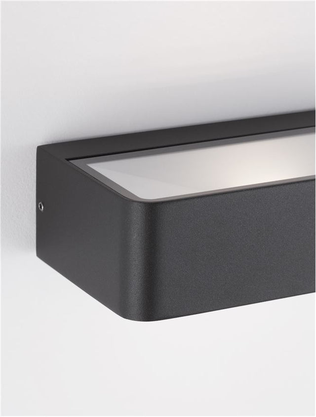 VIDENO Anthracite Die-Casting Aluminium & Clear Glass LED 10 Watt 302Lm 3000K 220-240V Beam Angle 270º IP65 L: 20 W: 10.3 H: 5.5 cm