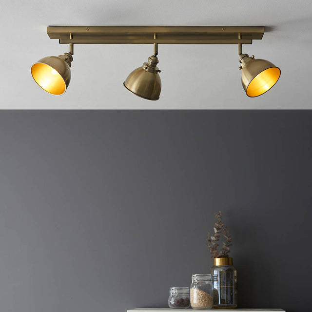 Wyatt 3lt Bar spotlight
