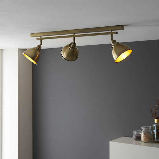 Wyatt 3lt Bar spotlight