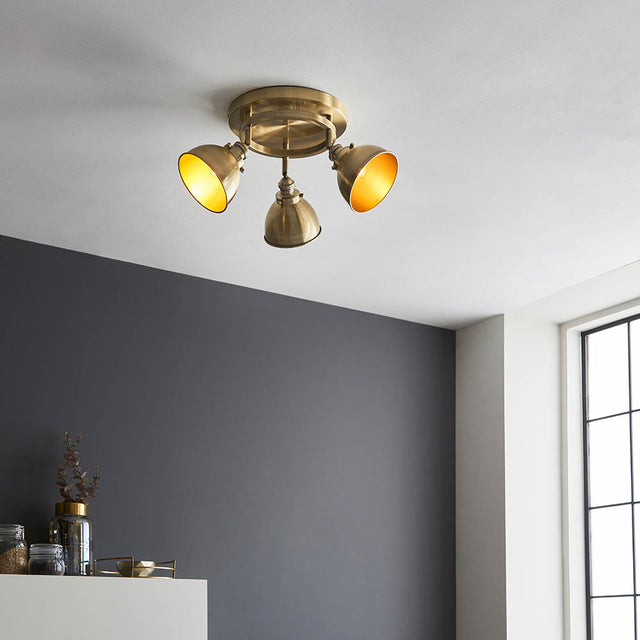 Wyatt 3lt Round spotlight