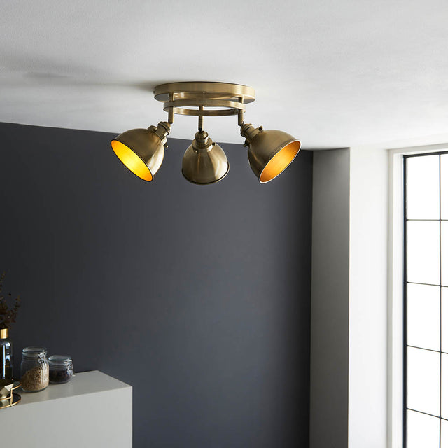 Wyatt 3lt Round spotlight