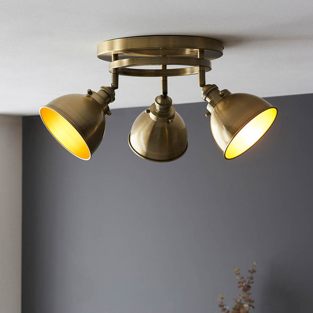 Wyatt 3lt Round spotlight
