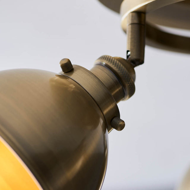Wyatt 3lt Round spotlight
