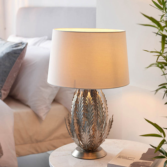 Delphine Table