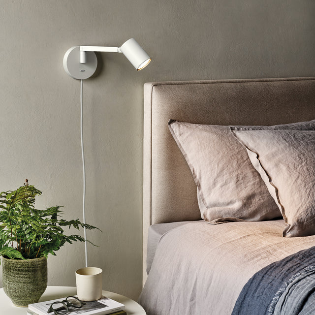 Ascoli Swing Plug In