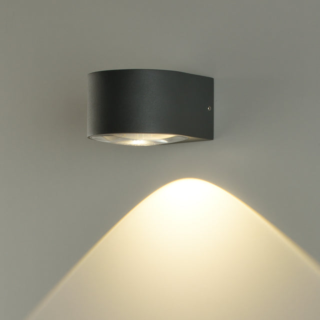 Ania Wall Lamp