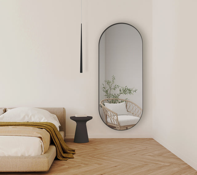 Daniela Mirror