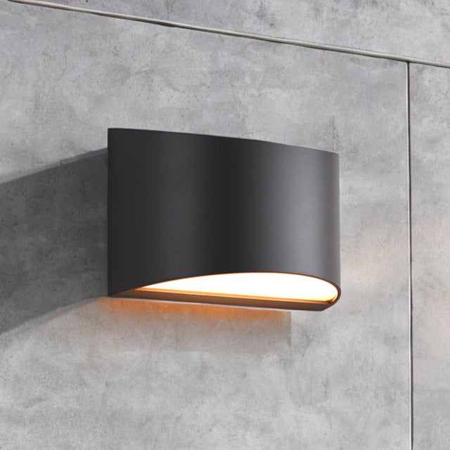 Dark Grey Polycarbonate Corrosion Proof Led Outdoor Wall Light