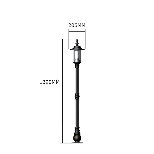 Georgian style lamp post in cast iron and steel