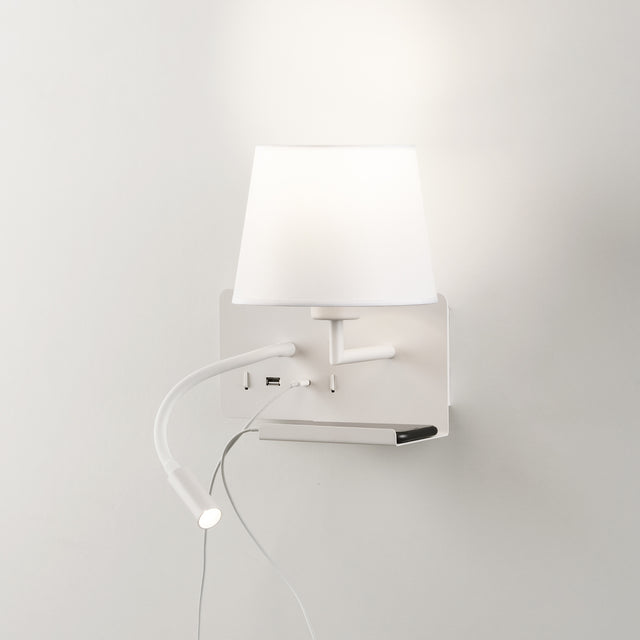 Hold Wall Lamp