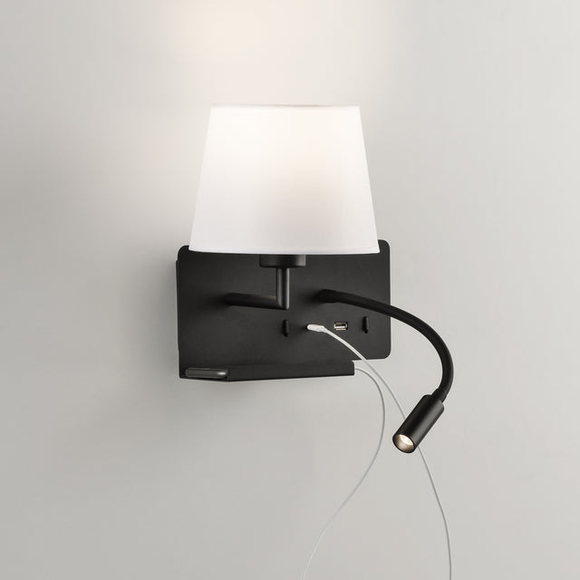 Hold Wall Lamp