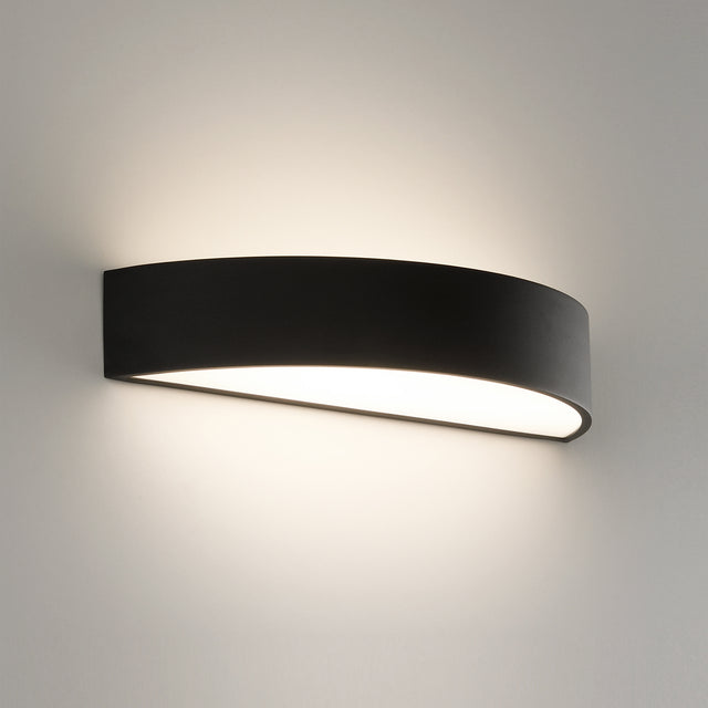 Isia Wall Lamp