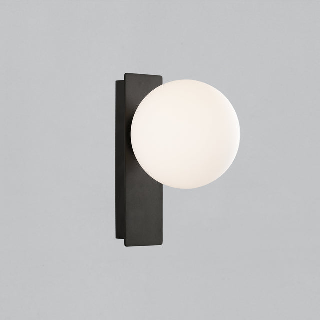 Kin Wall Lamp