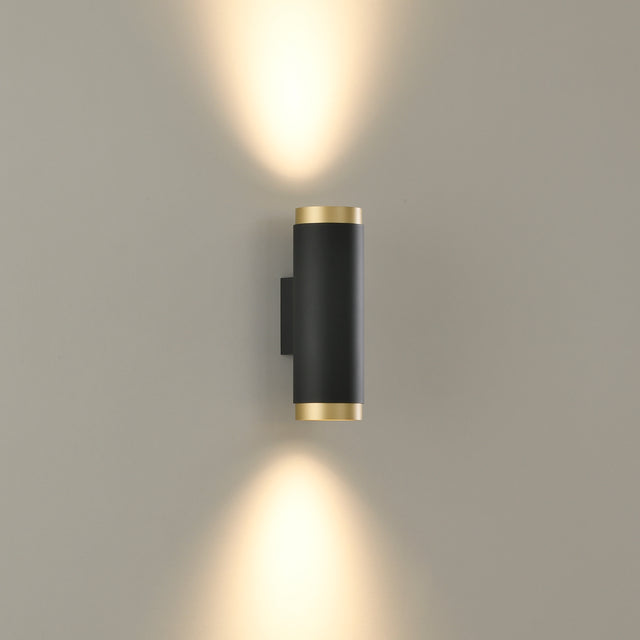Lux Wall Lamp