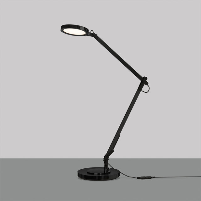 Luxa Table lamp