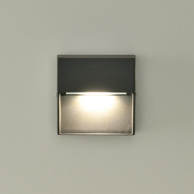 Nashira Wall Lamp