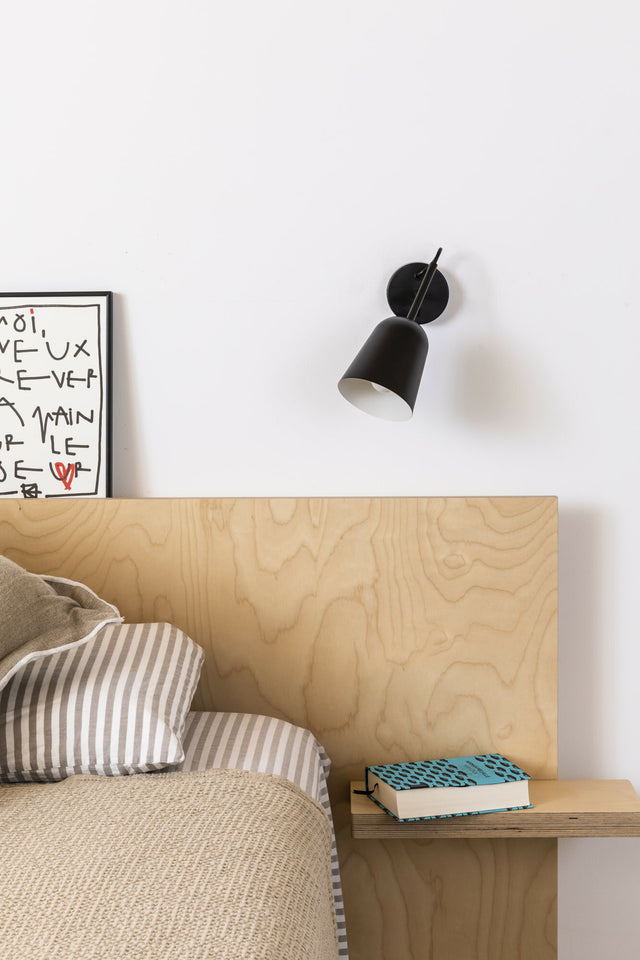STUDIO wall lamp