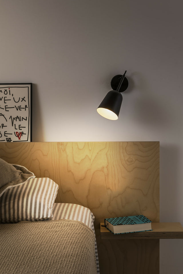 STUDIO wall lamp