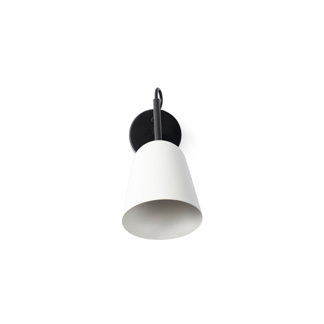 STUDIO wall lamp