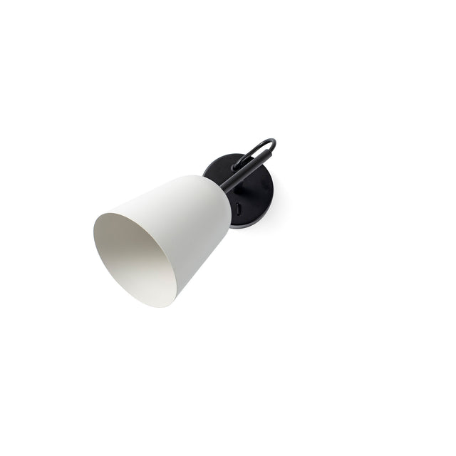 STUDIO wall lamp