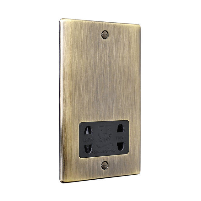 Dual Voltage Shaver Socket