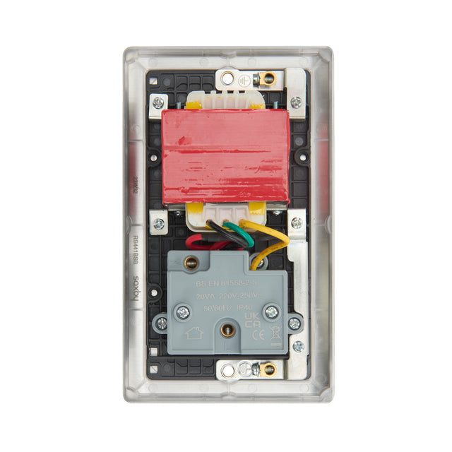Dual Voltage Shaver Socket