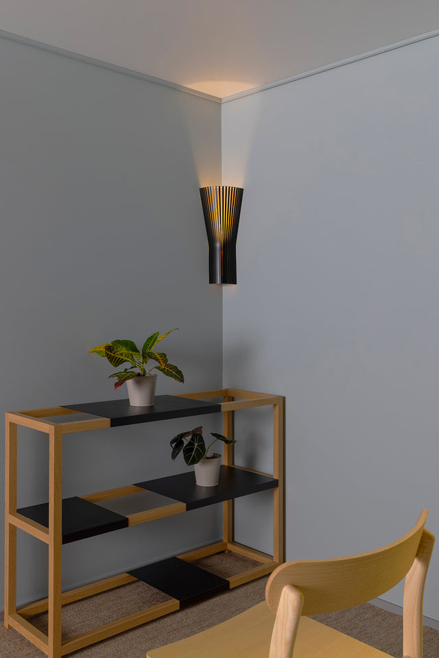 Secto small Corner lamp