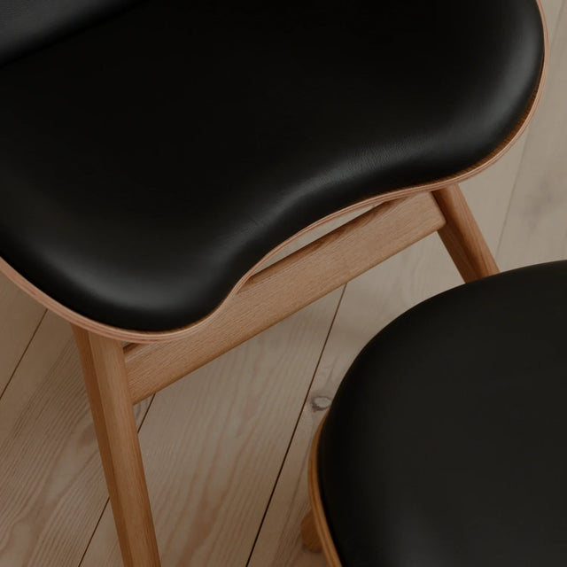 A Conversation Piece Tall | lounge chair