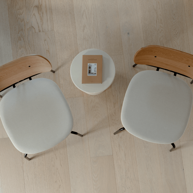 Curious | lounge chair