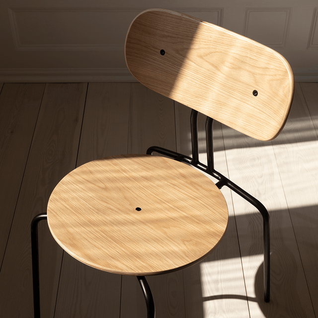 Curious | dining chair