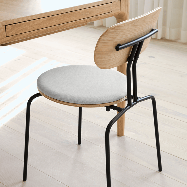 Curious | dining chair