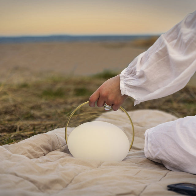 Orbit | wireless lamp