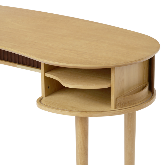 Audacious | desk