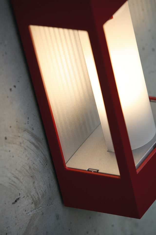 Brick² N° 4 — Clear Diffuser lifestyle