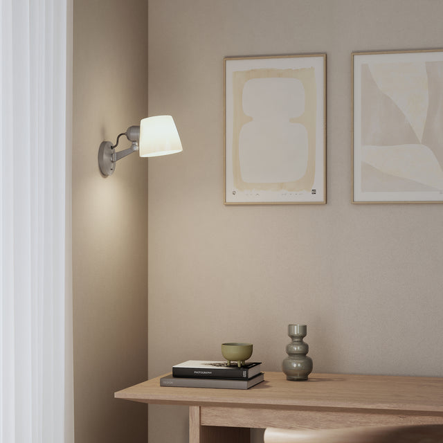 Imari Adjustable Wall