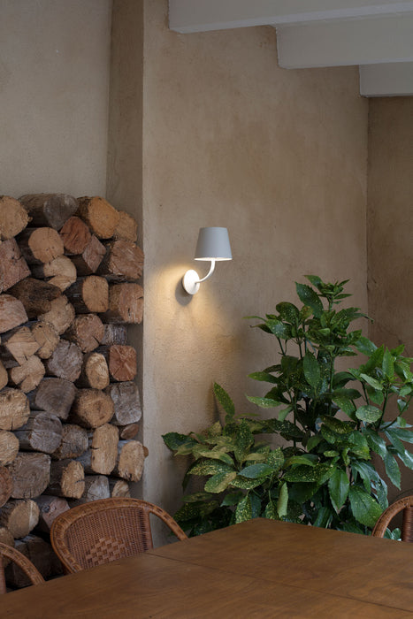 TOC Wall lamp