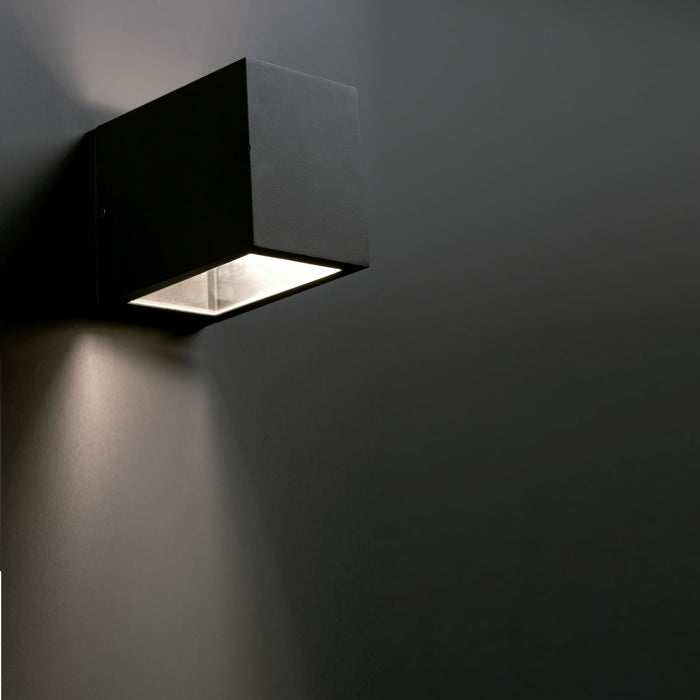 LACRE Wall lamp