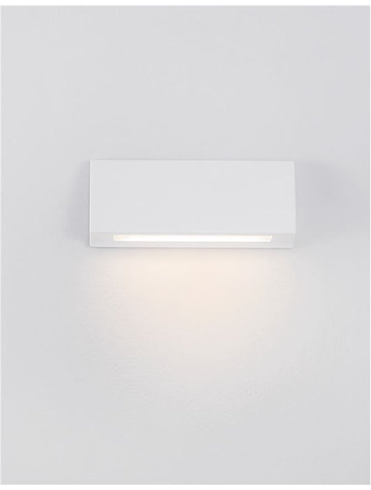 LIV White Die-Casting Aluminium & Glass Diffuser LED 3.5 Watt 150Lm 3000K 200-240 Volt
Beam Angle 120° IP54 L: 13 W: 3 H: 5.5 cm
