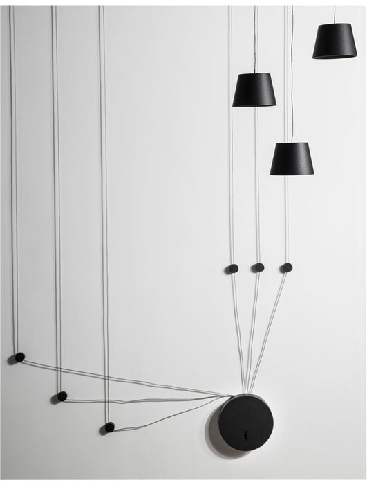 AMADEO Sandy Black Aluminium
& Acrylic
Switch On/Off
LED 36 Watt 230 Volt
2280Lm 3000K IP20 
D1: 15 D2: 9 H: 400 cm Adjustable Height