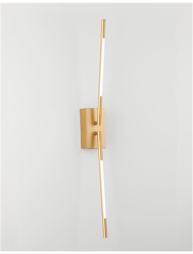 RACCIO Gold Metal & Acrylic LED 9.2 Watt 230 Volt 560Lm 3000K IP20 L: 6 W: 12 H: 74 cm